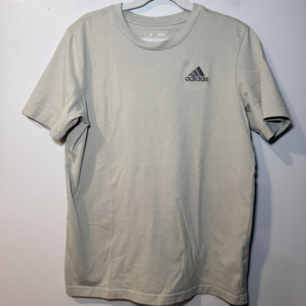 Adidas Youth T-Shirt Size medium embroidered Logo Comfortable Quality green